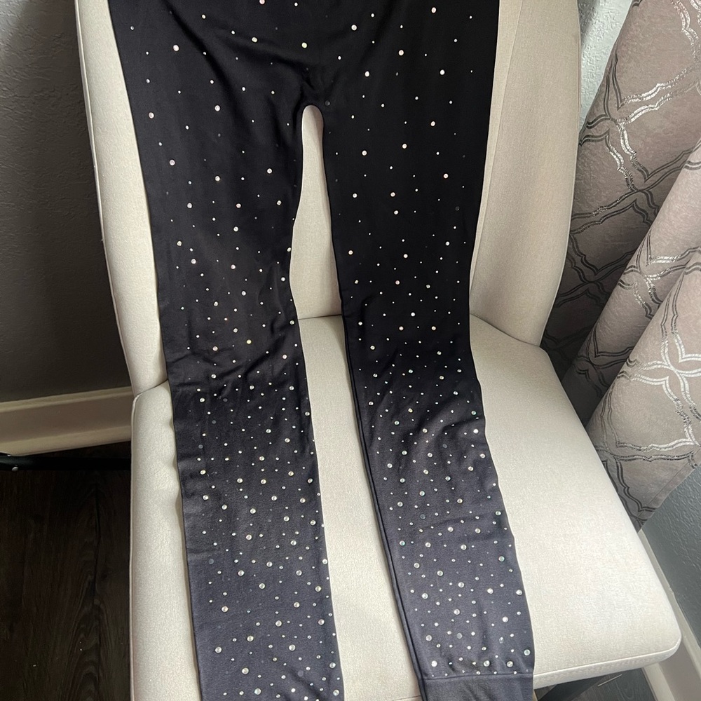 BONGO Black Leggings with Red Tag